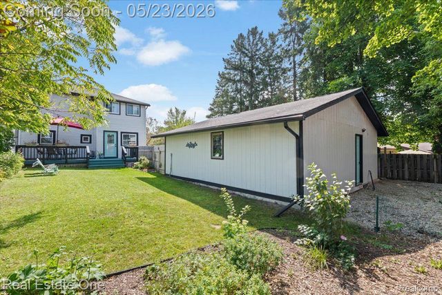 128 S SLATER Street, Lake Orion Village, MI 48362