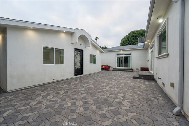 15148 Domino Street, Sherman Oaks, CA 91411