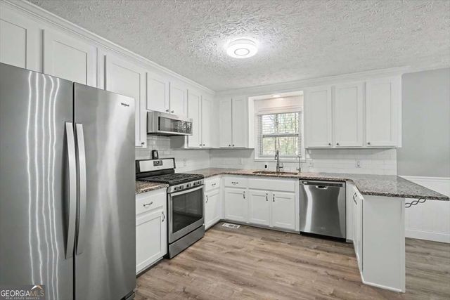 537 Toonigh Road, Woodstock, GA 30188