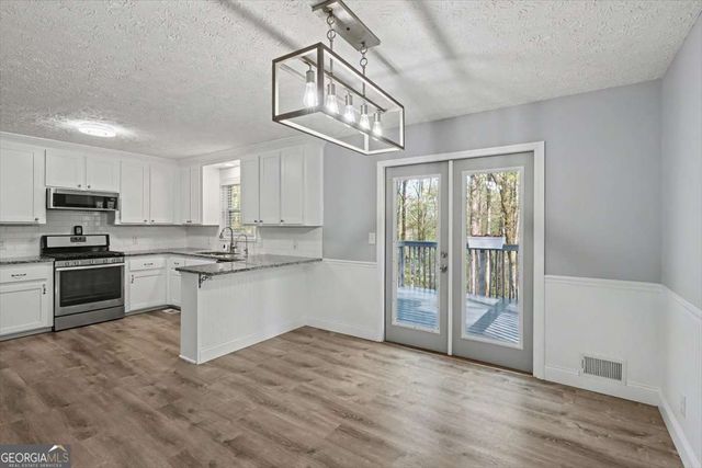 537 Toonigh Road, Woodstock, GA 30188