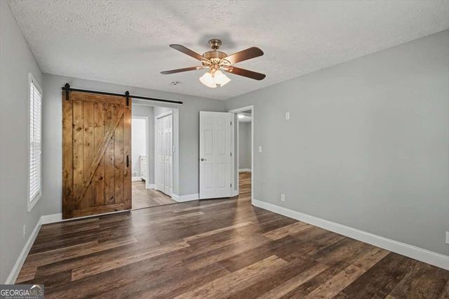 537 Toonigh Road, Woodstock, GA 30188