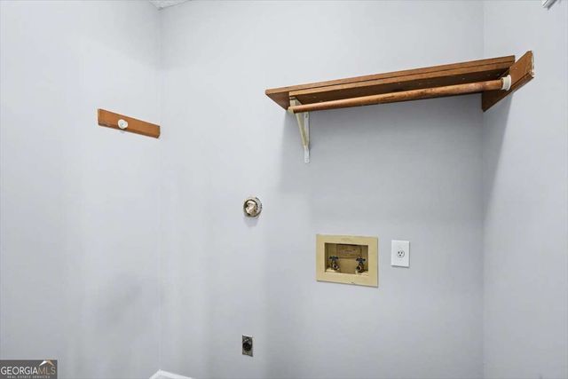 537 Toonigh Road, Woodstock, GA 30188