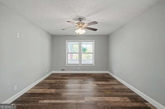 537 Toonigh Road, Woodstock, GA 30188