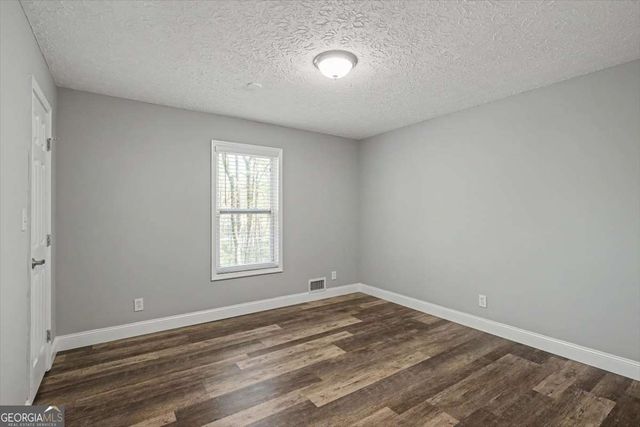 537 Toonigh Road, Woodstock, GA 30188