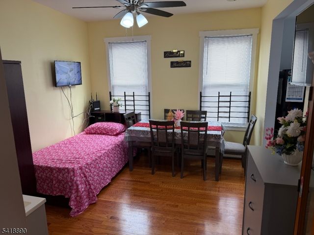 41 N 11Th St, Paterson City, NJ 07522