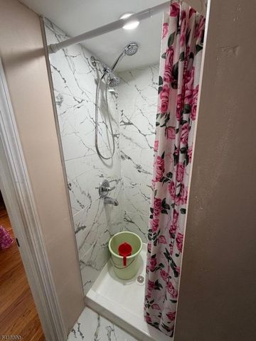 41 N 11Th St, Paterson City, NJ 07522