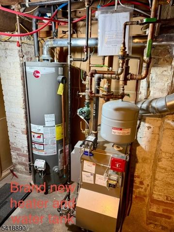 41 N 11Th St, Paterson City, NJ 07522