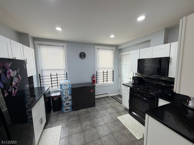 41 N 11Th St, Paterson City, NJ 07522