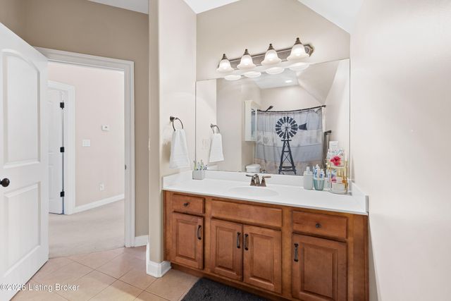 540 River Park Blvd, Taylorsville, KY 40071