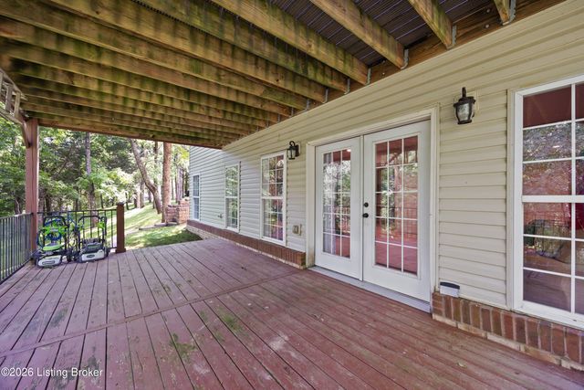 540 River Park Blvd, Taylorsville, KY 40071