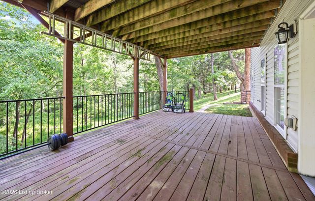 540 River Park Blvd, Taylorsville, KY 40071