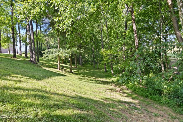 540 River Park Blvd, Taylorsville, KY 40071