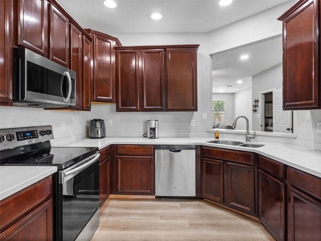 3831 PARKRIDGE CIRCLE 1-104, Sarasota, FL 34243