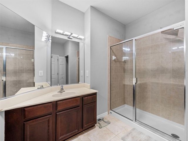 3831 PARKRIDGE CIRCLE 1-104, Sarasota, FL 34243