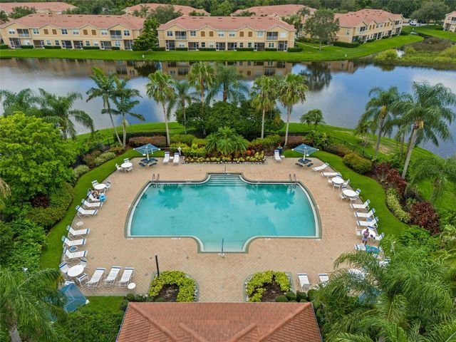 3831 PARKRIDGE CIRCLE 1-104, Sarasota, FL 34243