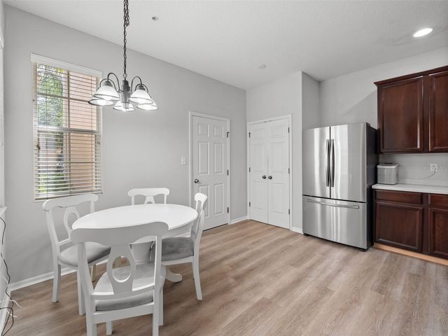 3831 PARKRIDGE CIRCLE 1-104, Sarasota, FL 34243