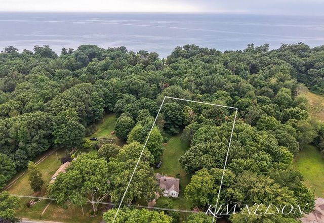 5275 N Scenic, Whitehall, MI 49461