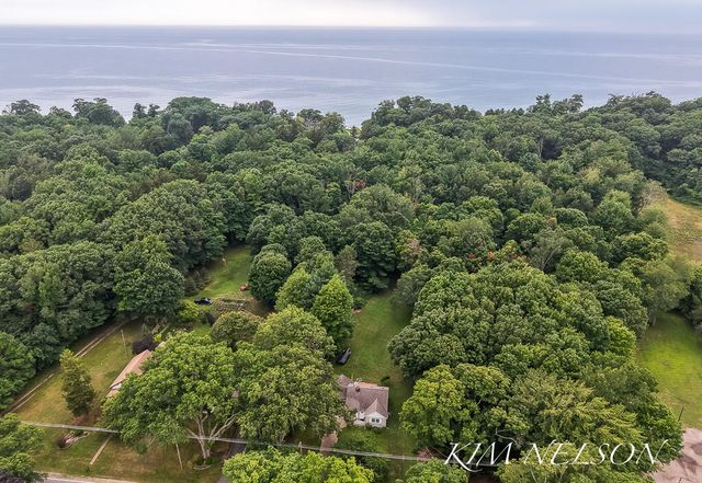 5275 N Scenic, Whitehall, MI 49461
