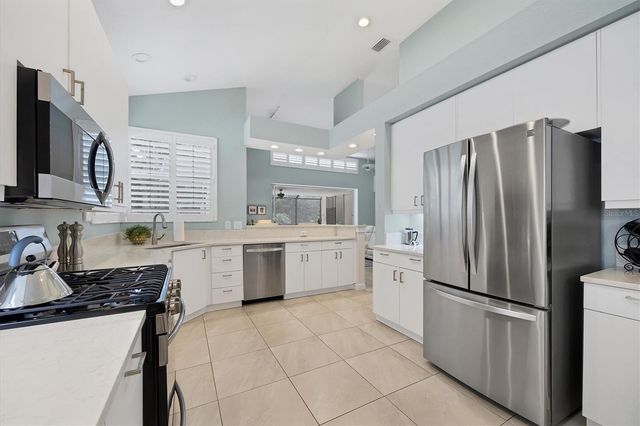 7916 HAMPTON COURT, University Park, FL 34201