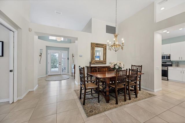 7916 HAMPTON COURT, University Park, FL 34201