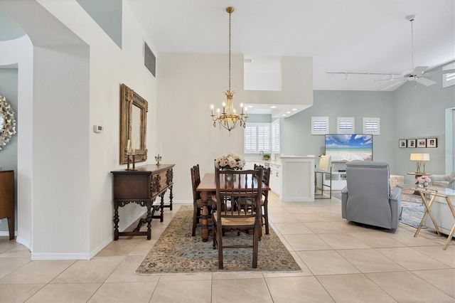 7916 HAMPTON COURT, University Park, FL 34201