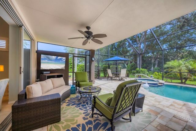 7916 HAMPTON COURT, University Park, FL 34201