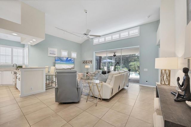 7916 HAMPTON COURT, University Park, FL 34201