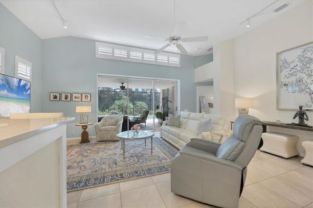 7916 HAMPTON COURT, University Park, FL 34201