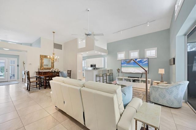 7916 HAMPTON COURT, University Park, FL 34201