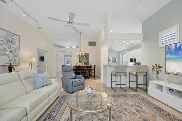 7916 HAMPTON COURT, University Park, FL 34201