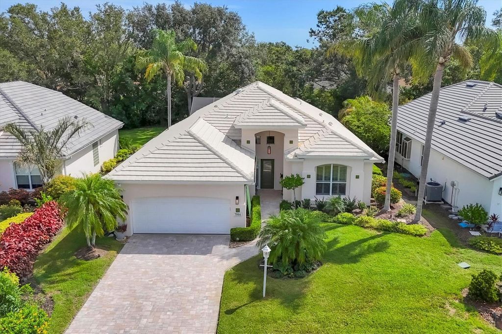 7916 HAMPTON COURT, University Park, FL 34201