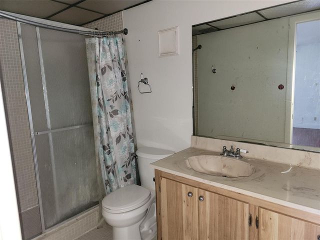3121 NW 47th Terrace 403, Lauderdale Lakes, FL 33319