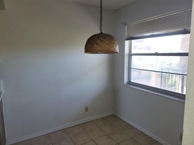 3121 NW 47th Terrace 403, Lauderdale Lakes, FL 33319