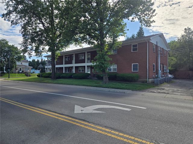 105 N Maple Avenue, Fairborn, OH 45324
