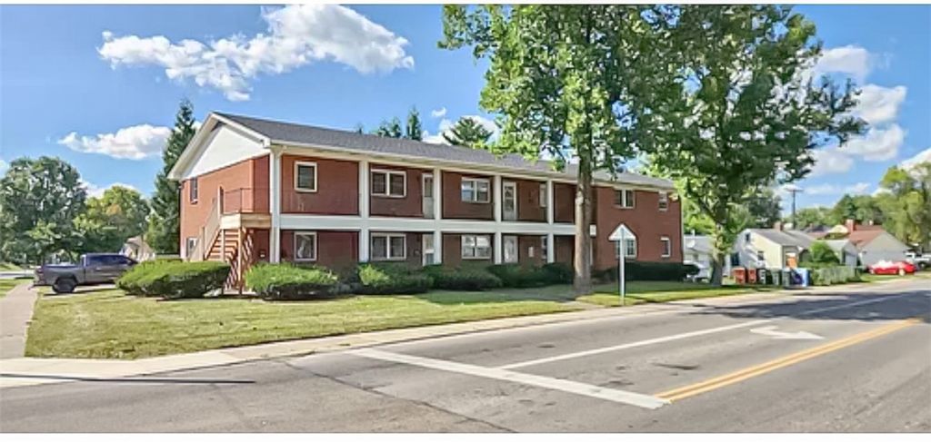 105 N Maple Avenue, Fairborn, OH 45324