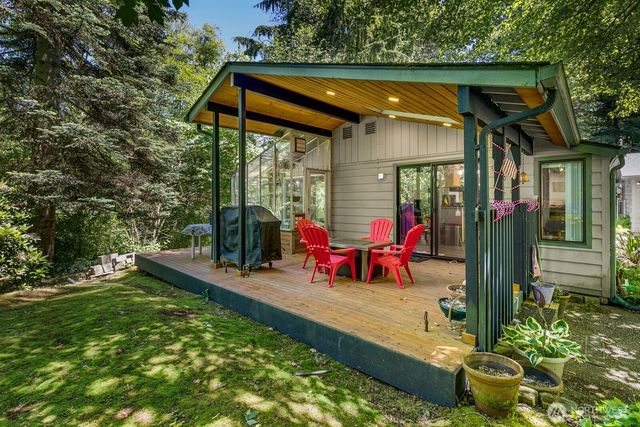 3827 212Th Street SW, Lynnwood, WA 98036