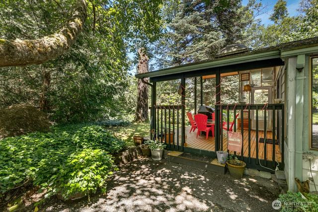 3827 212Th Street SW, Lynnwood, WA 98036