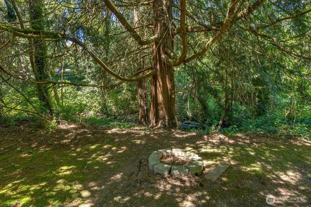 3827 212Th Street SW, Lynnwood, WA 98036