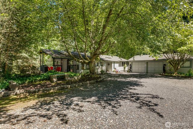 3827 212Th Street SW, Lynnwood, WA 98036