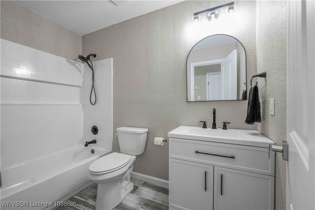 412 7th Street, Barling, AR 72923