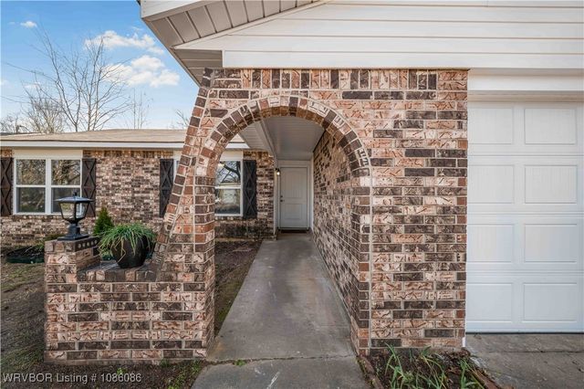 412 7th Street, Barling, AR 72923