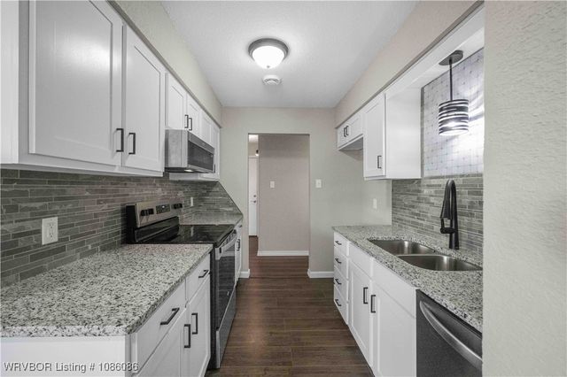 412 7th Street, Barling, AR 72923