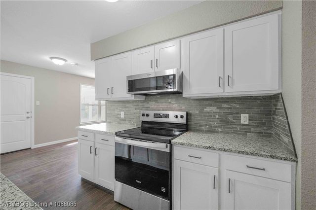 412 7th Street, Barling, AR 72923