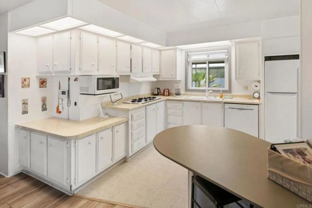 221 El Camino Real 3, Oceanside, CA 92058