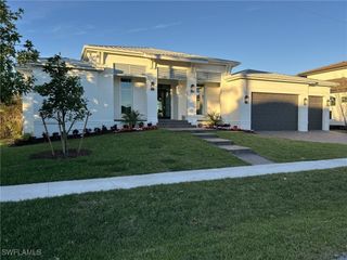 218 Dan River CT, Marco Island, FL 34145