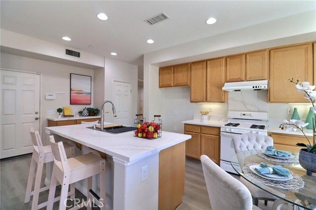 4878 Streambay Court, Riverside, CA 92505