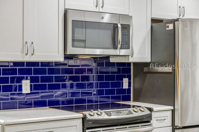 2 Woodbine Pl Apt 47, Hilton Head Island, SC 29928
