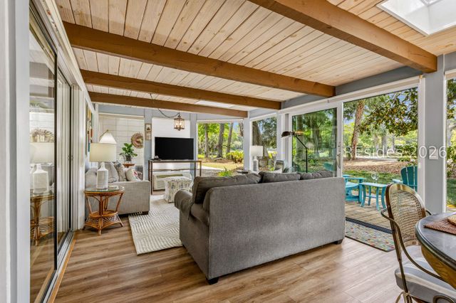 2 Woodbine Pl Apt 47, Hilton Head Island, SC 29928