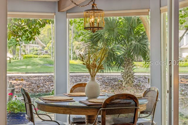 2 Woodbine Pl Apt 47, Hilton Head Island, SC 29928