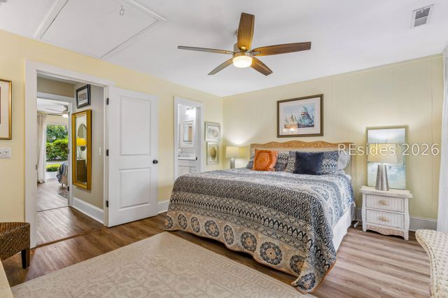2 Woodbine Pl Apt 47, Hilton Head Island, SC 29928